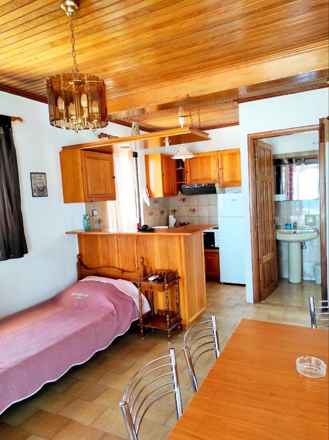 Limanaki Apartment Кими Екстериор снимка