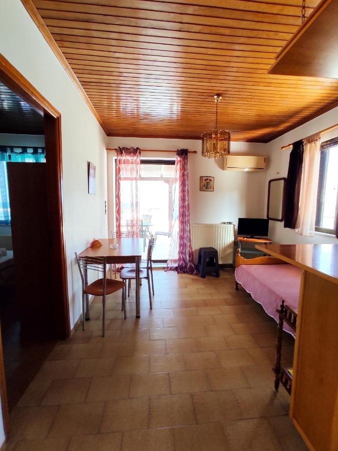 Limanaki Apartment Кими Екстериор снимка